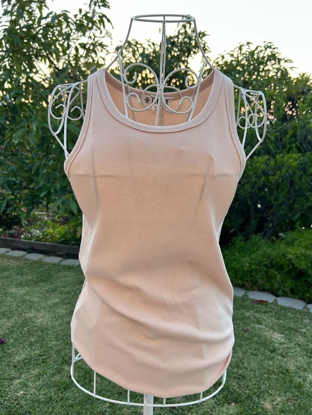 Éterne High Neck Butter Rib Tank Top in Blush XL (NEW)